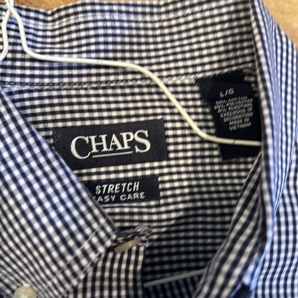 Chaps L button down - Picture 2 of 3